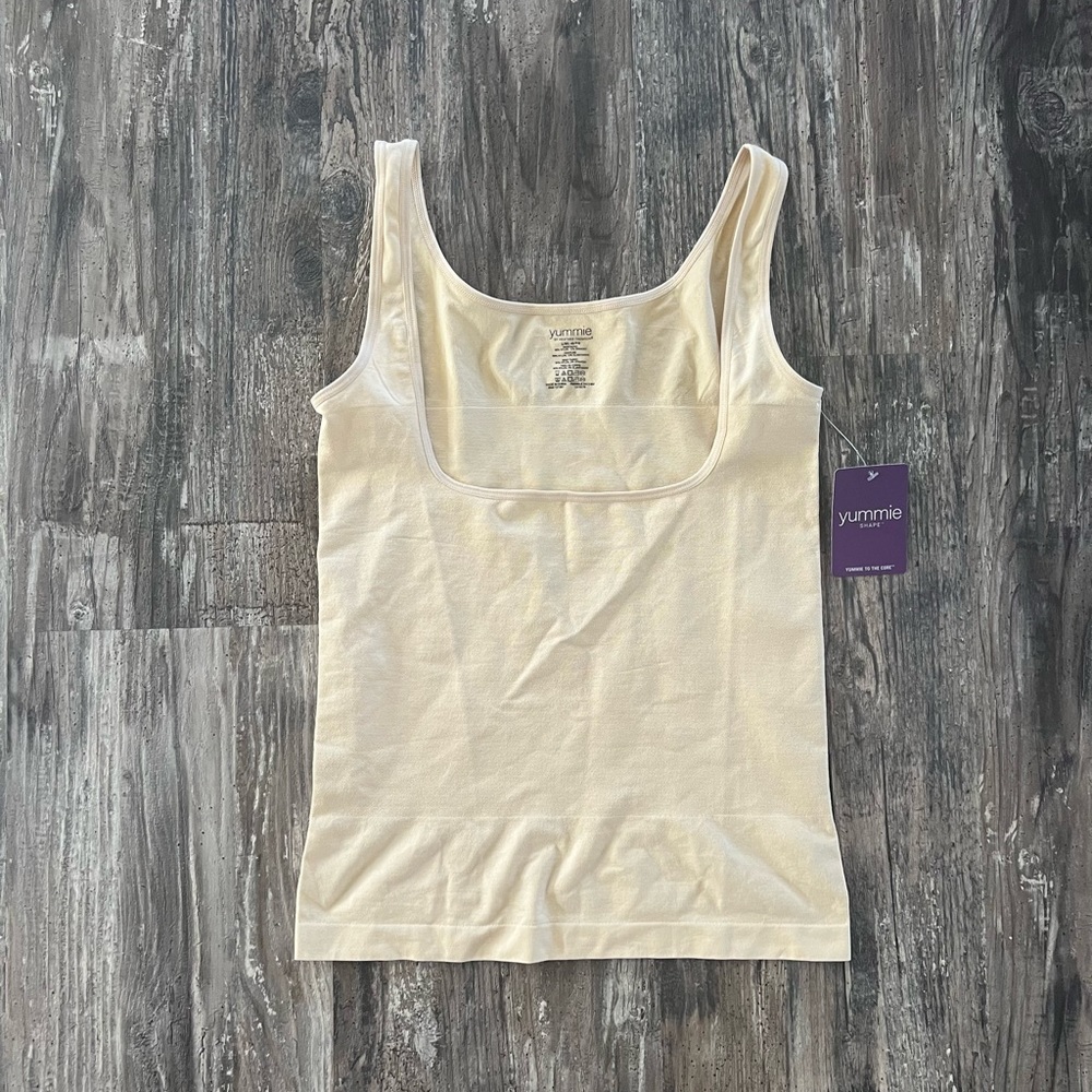 ♥️NWT yummie wear your own bra shapewear tank top women’s L/XL color frappe nude